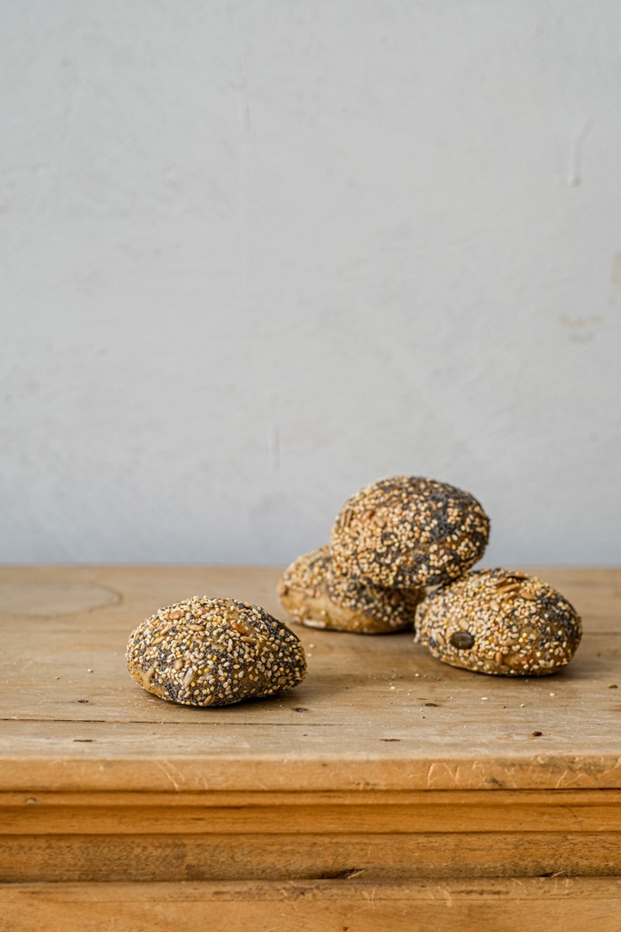 Broodjes met zaden (per 4) 🌿