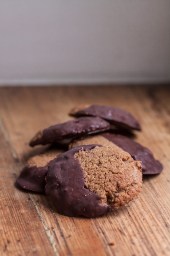 Crunchy speculoos with chocolate (4 pieces)
